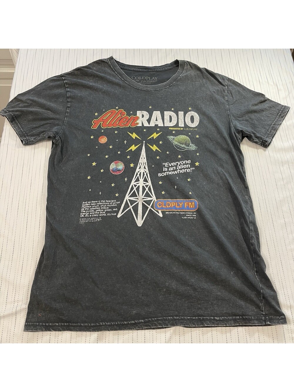Coldplay Rock "Alien Radio" Tee Shirt from Music Of The Spheres 2022 Tour Sz L